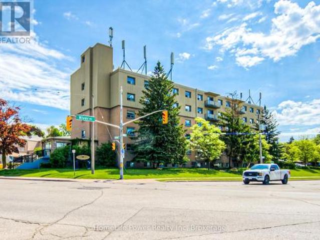 Condo for sale in Kitchener, Ontario