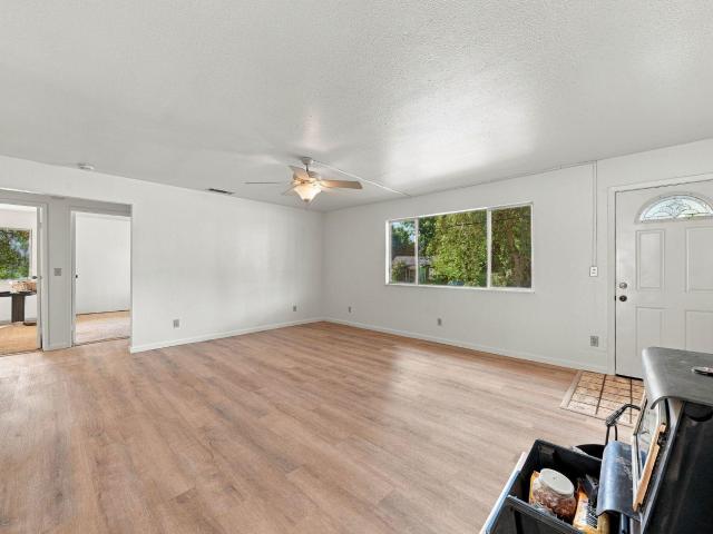 House for sale in Tehama, Tehama County