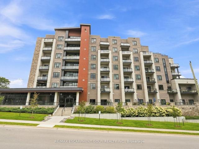 Condo for sale in Ancaster, Ontario