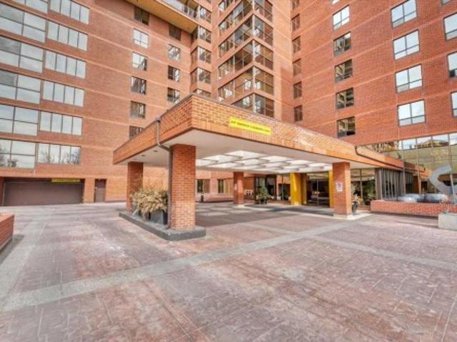 Condo for sale in Fourth Street BRZ, Calgary