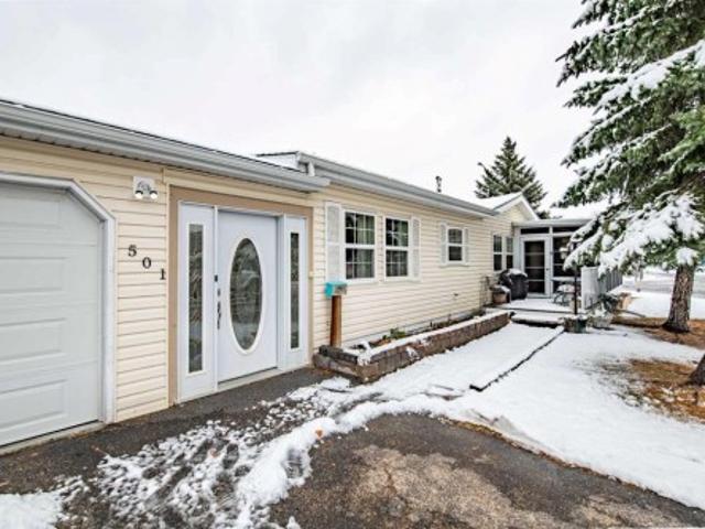 House for sale in Waskasoo Estates, Red Deer County