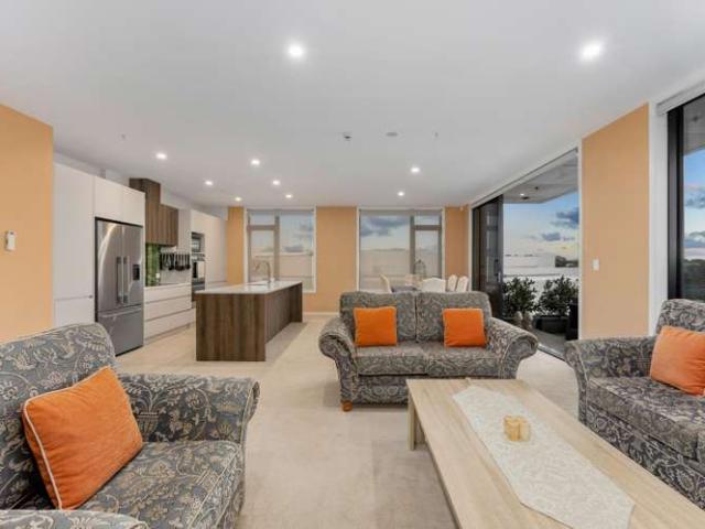 Apartment for sale in Whangaparaoa, Oroua County