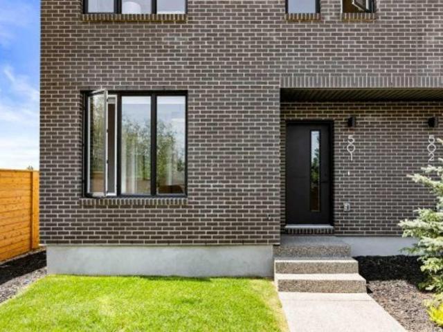 Townhouse for sale in Northwest, Alberta