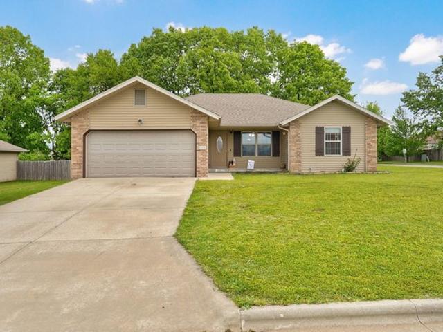 House for sale in Clever, Missouri