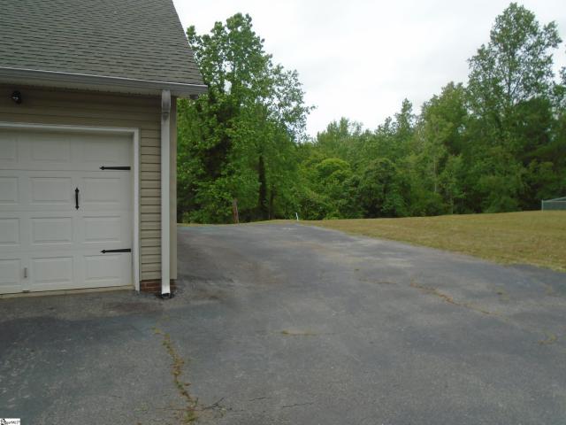 House for sale in Campobello, South Carolina