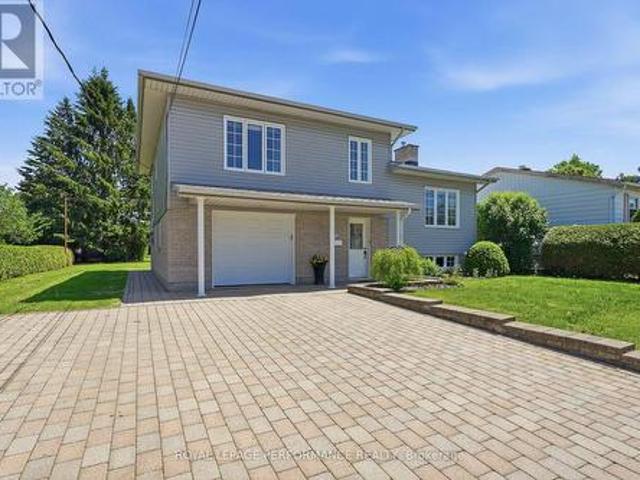 House for sale in Hawkesbury, Ontario