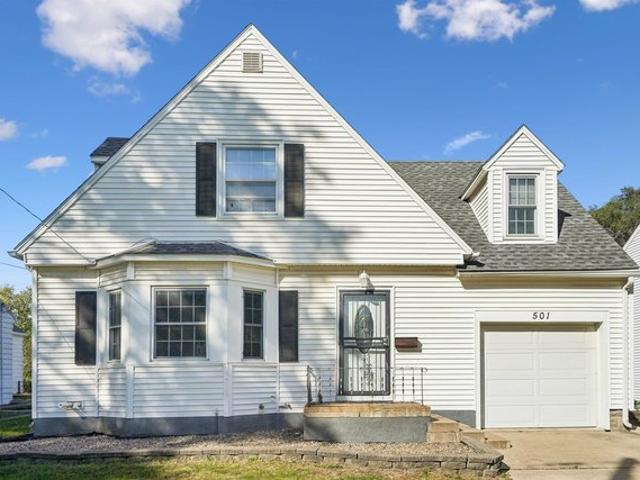 House for sale in Waterloo, Black Hawk County