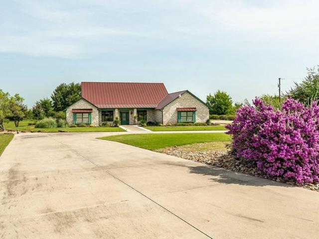 House for sale in Comanche, Texas