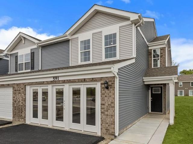 Townhouse for sale in Hobart, Indiana