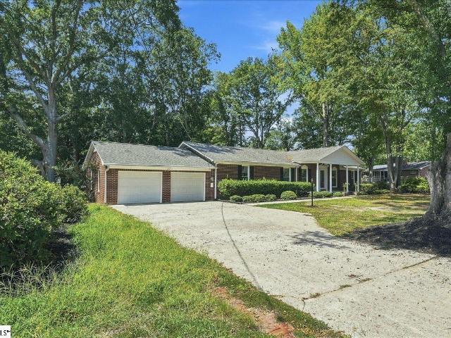 House for sale in Taylors, South Carolina