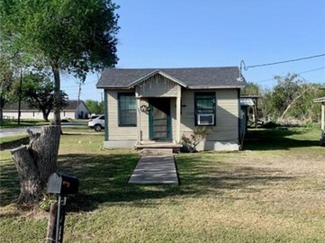 Townhouse for sale in Refugio, Texas
