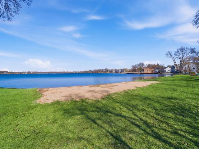 House for sale in Wauconda, Illinois