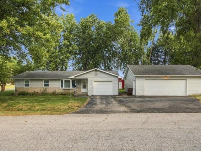 House for sale in Oxford, Indiana