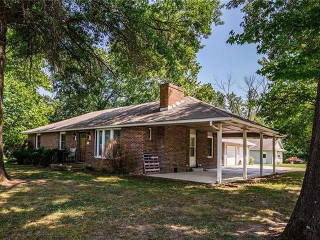 House for sale in Bates, Missouri