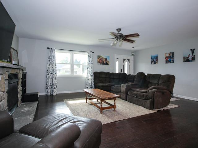 House for sale in Demotte, Indiana
