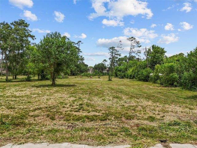Land for sale in Dickinson, Texas