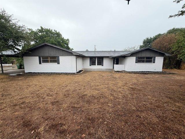 House for sale in Glen Rose, Somervell County