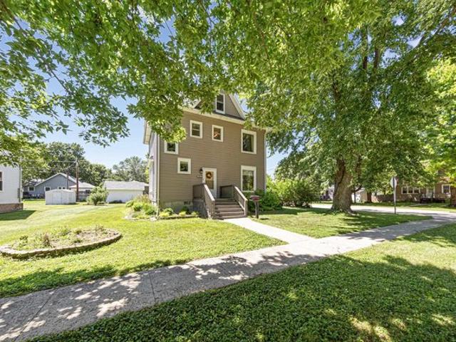 House for sale in Emmetsburg, Iowa
