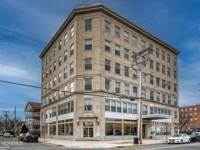 Condo for sale in Monmouth, New Jersey