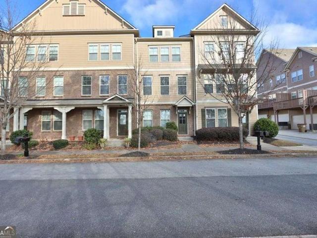 Townhouse for sale in Suwanee, Georgia