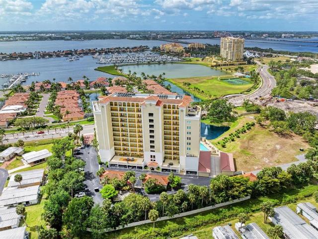 Condo for sale in Palmetto, Florida