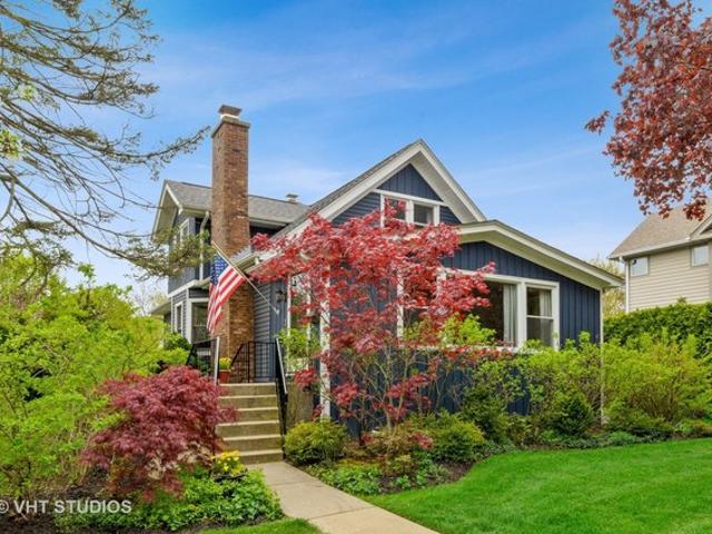 House for sale in Wilmette, Illinois