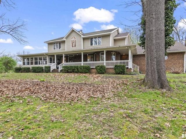 House for sale in Rochester, Illinois