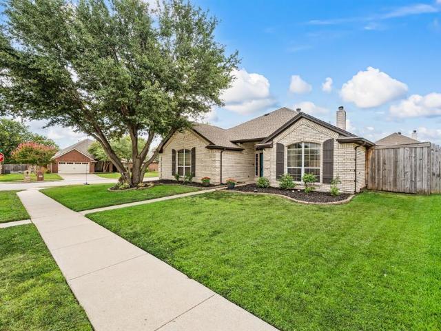 House for sale in Saginaw, Tarrant County