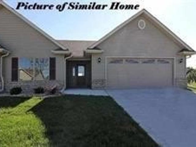 Condo for sale in Blue Grass, Iowa