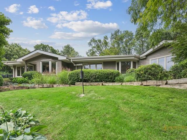 House for sale in Barrington, Illinois