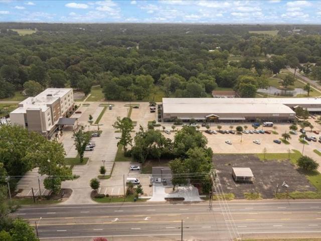 House for sale in Lindale, Smith County