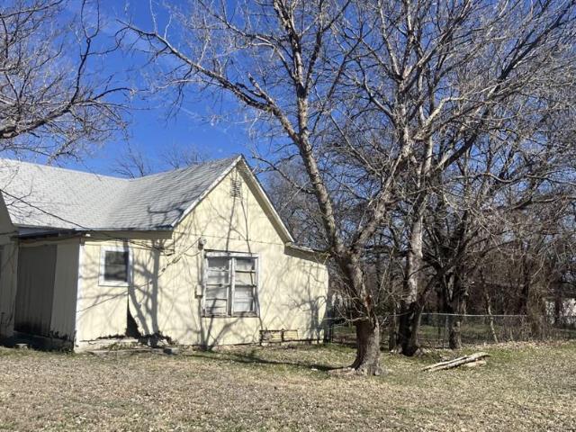House for sale in De Leon, Texas