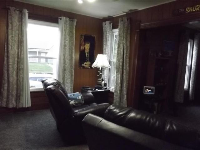 House for sale in Harrisonville, Cass County
