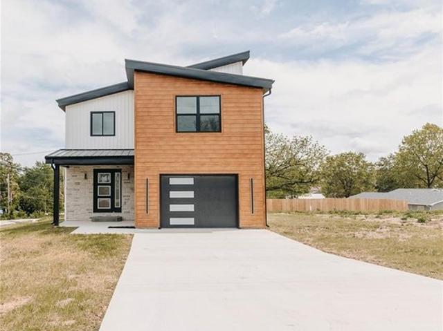 House for sale in Dixon, Missouri