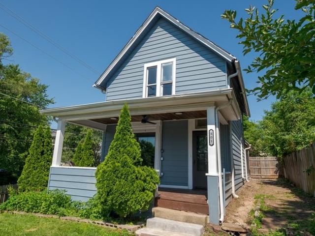 House for sale in Elgin, Illinois