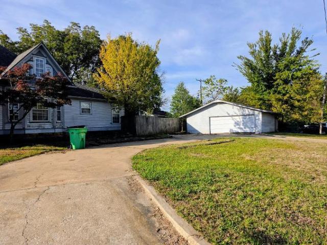House for sale in Okemah, Okfuskee County