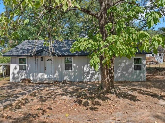 House for sale in Overton, Texas