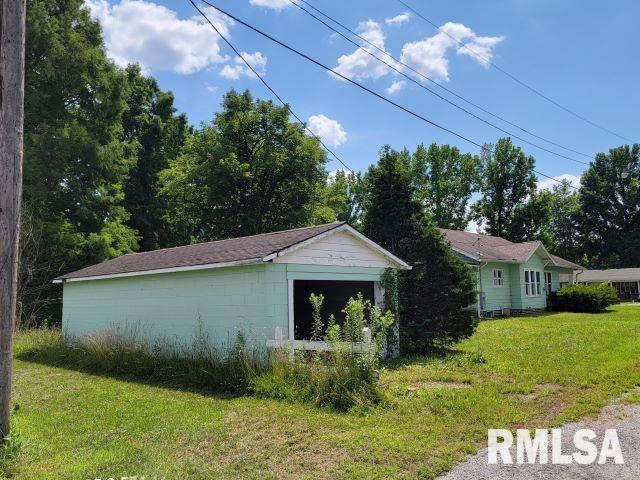 House for sale in Royalton, Illinois
