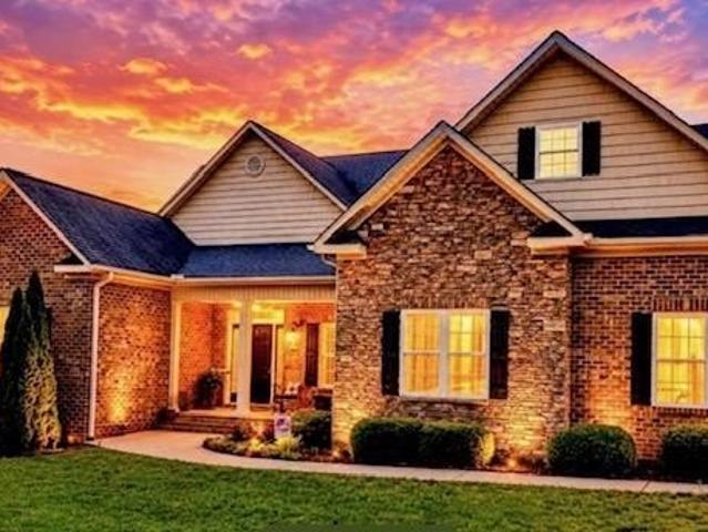 House for sale in Clemmons, North Carolina