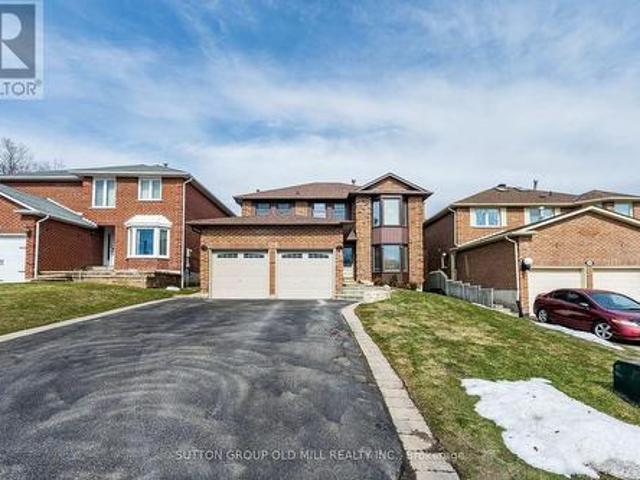House for sale in Pickering, Golden Horseshoe