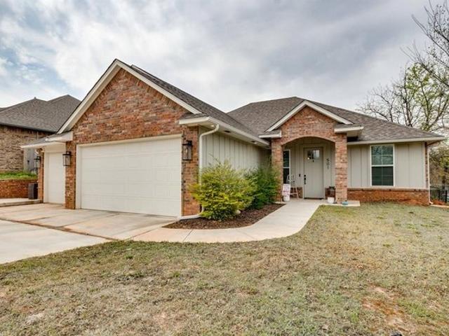 House for sale in Jones, Oklahoma