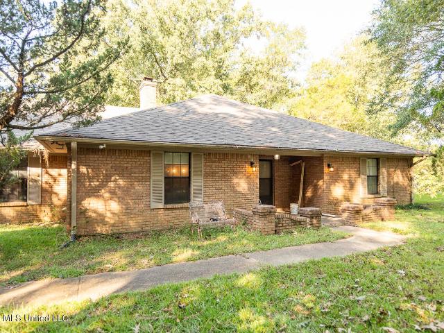 House for sale in Flora, Madison County