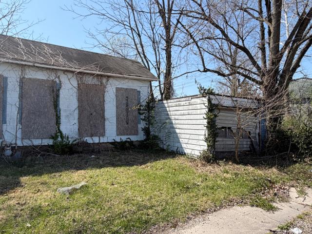 House for sale in Kell, Illinois
