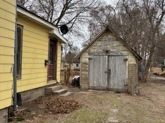 House for sale in Whiteside, Illinois