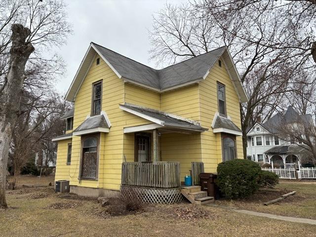 House for sale in Whiteside, Illinois