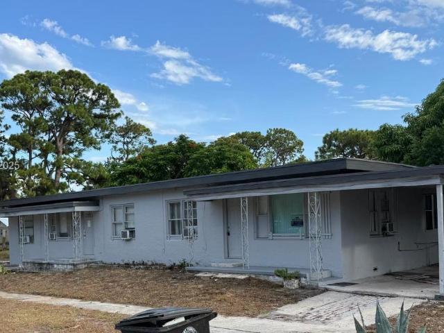 House for sale in Fort Pierce, Florida