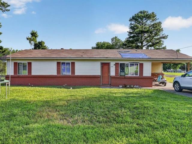 House for sale in Mayfield, Kentucky
