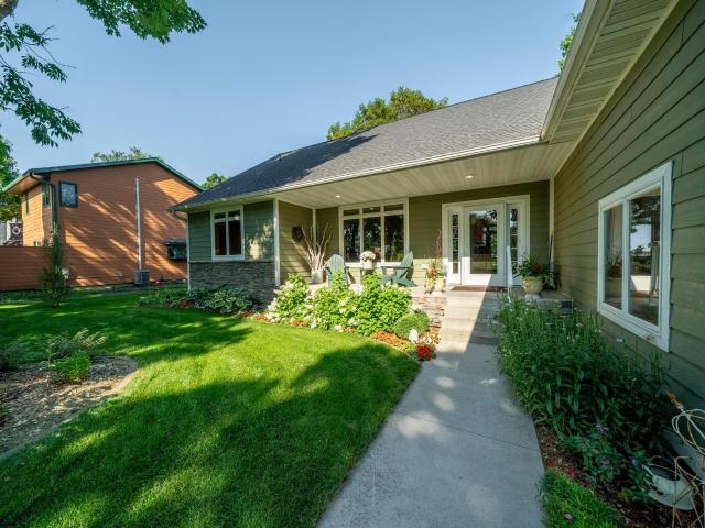 House for sale in Detroit Lakes, Minnesota
