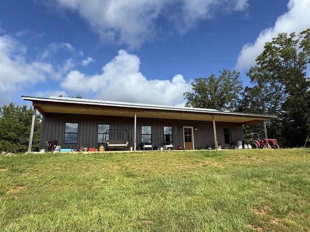 House for sale in Greenwood Springs, Mississippi