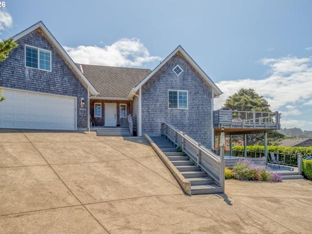 House for sale in Oregonia